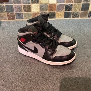 Air Jordan 1 Mid Shadow Red- 4Y